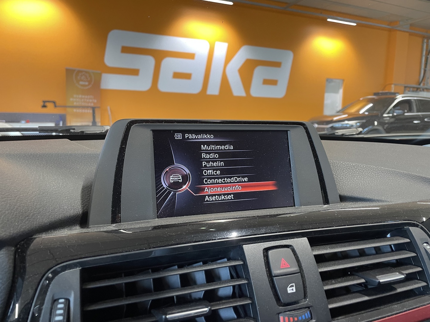 BMW 320 2015