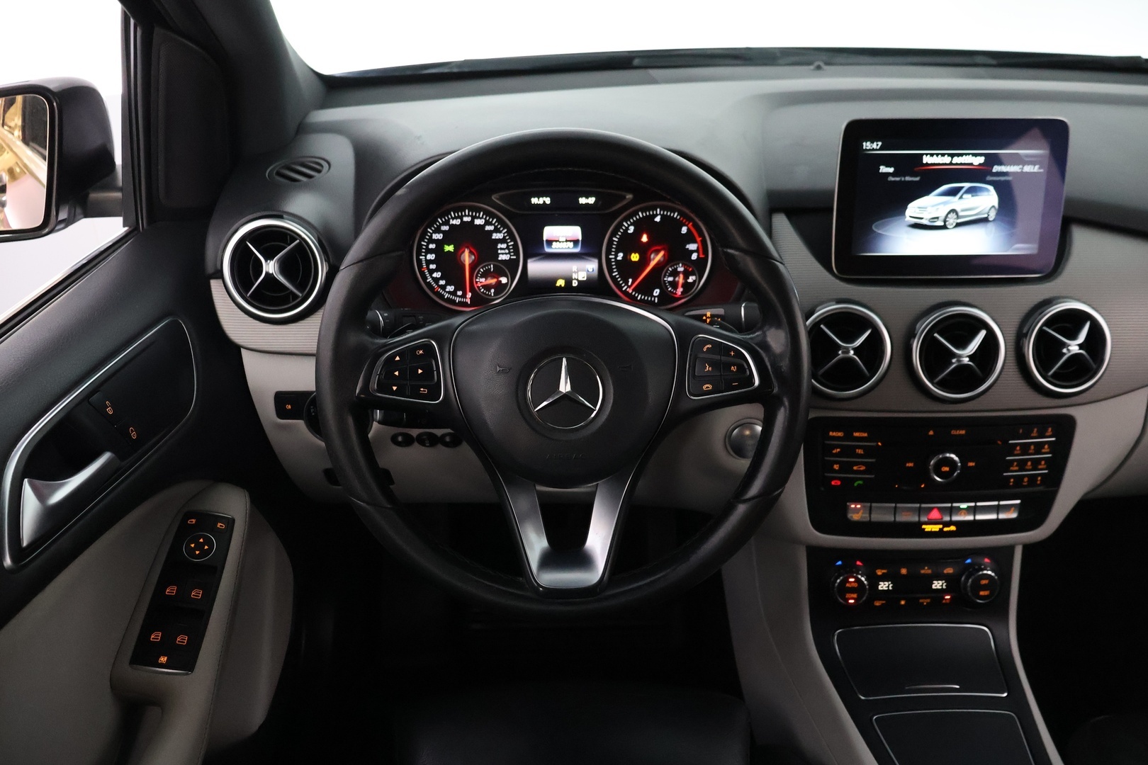 MERCEDES-BENZ B 2018