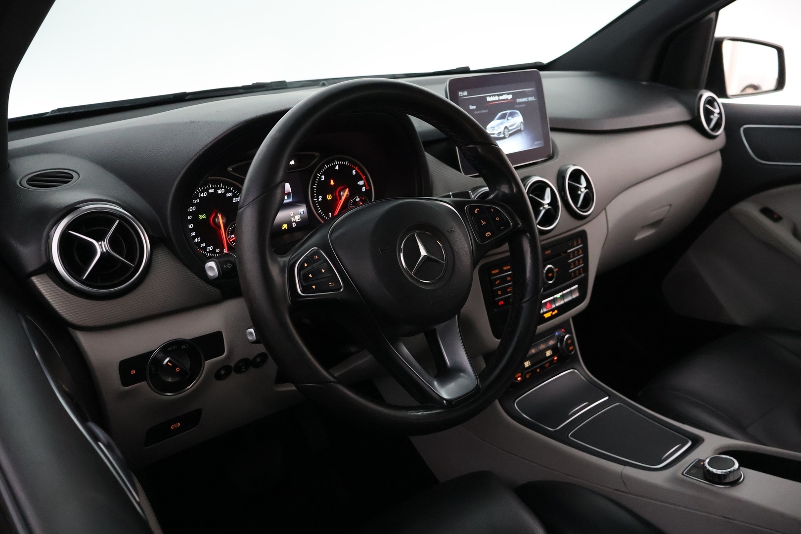 MERCEDES-BENZ B 2018