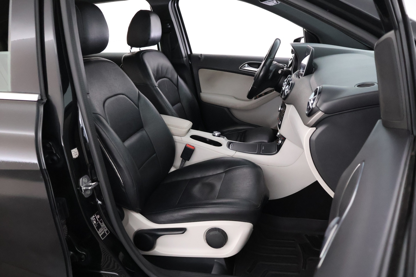 MERCEDES-BENZ B 2018