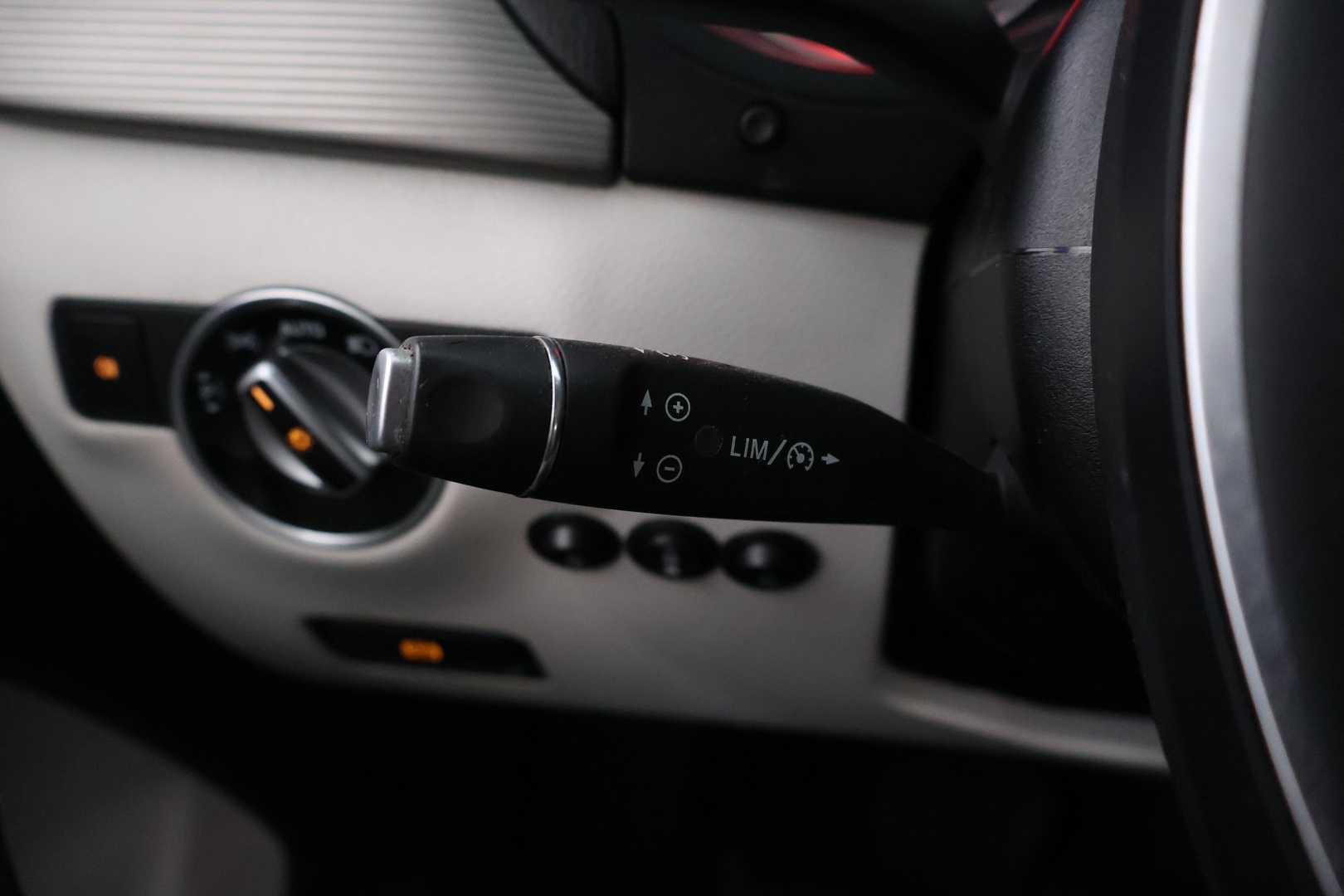 MERCEDES-BENZ B 2018