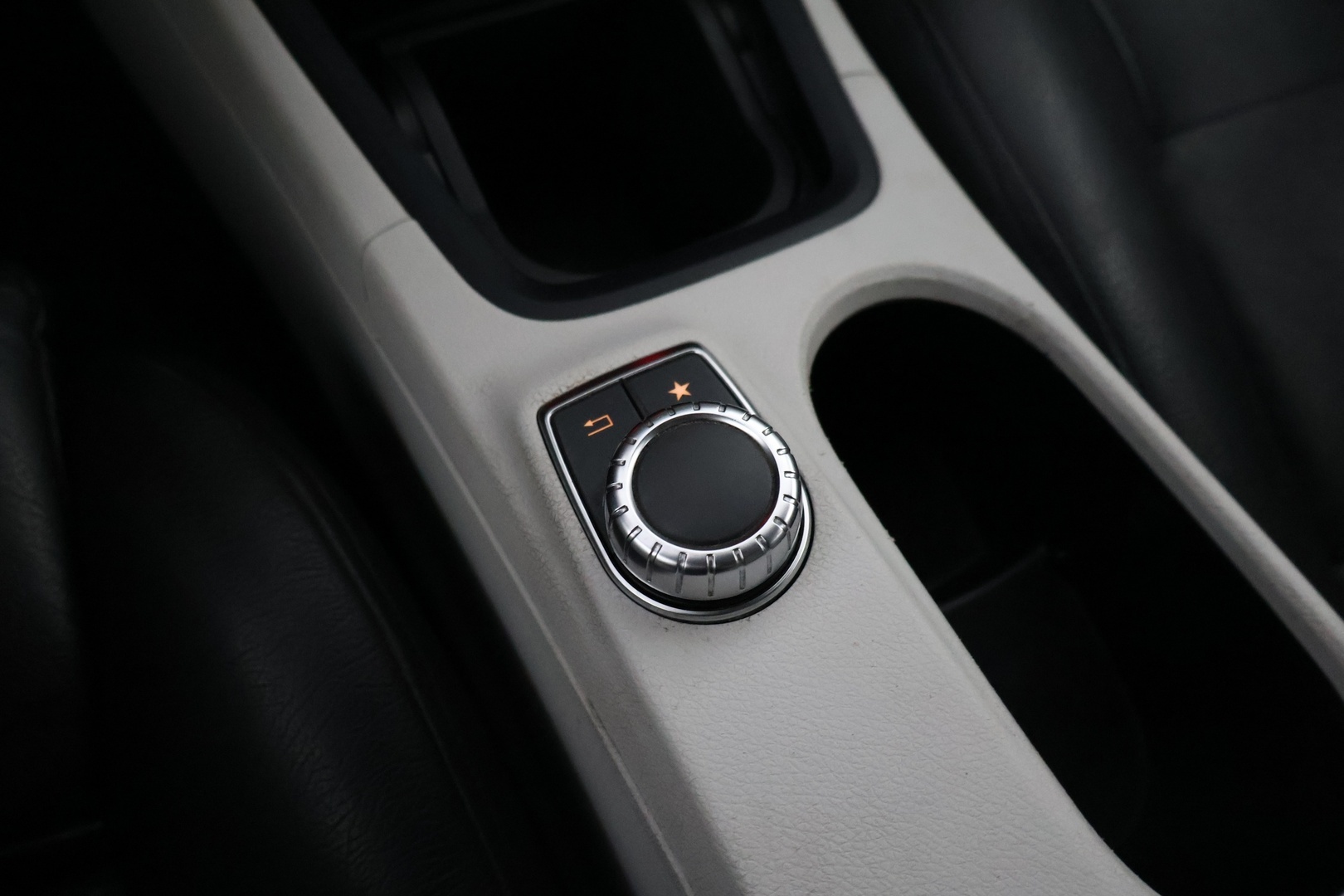 MERCEDES-BENZ B 2018