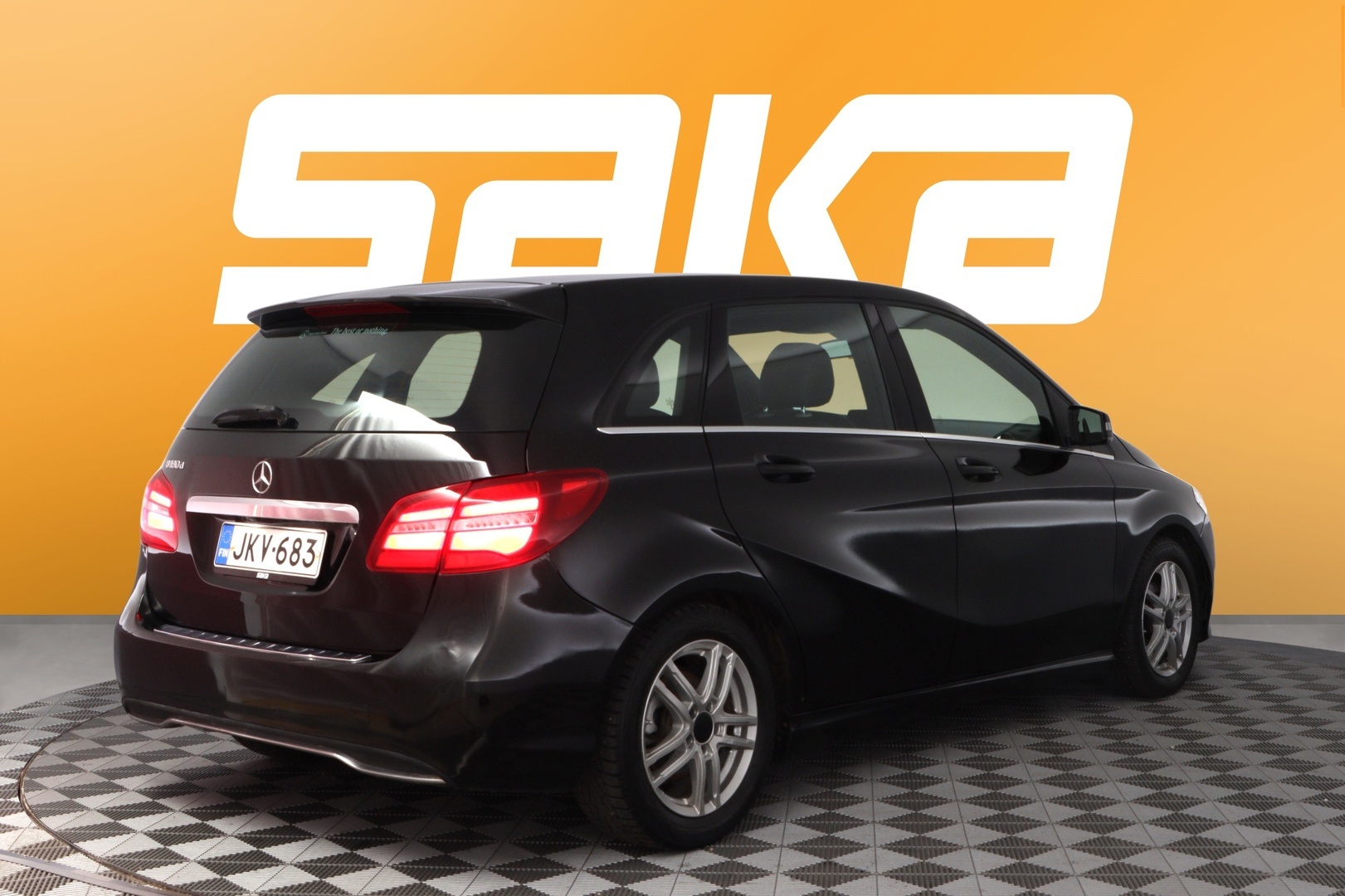 MERCEDES-BENZ B 2018