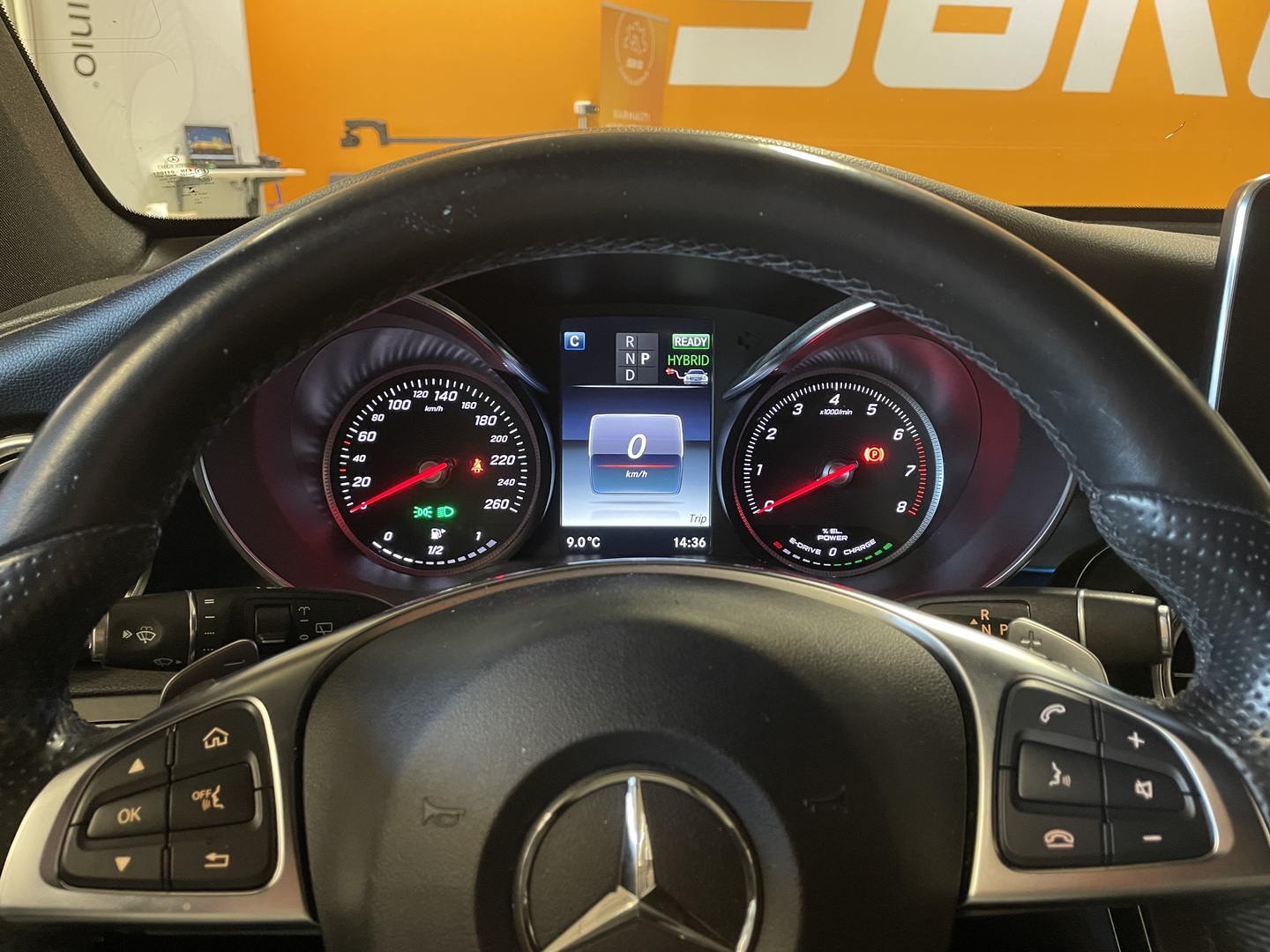 MERCEDES-BENZ GLC 2017