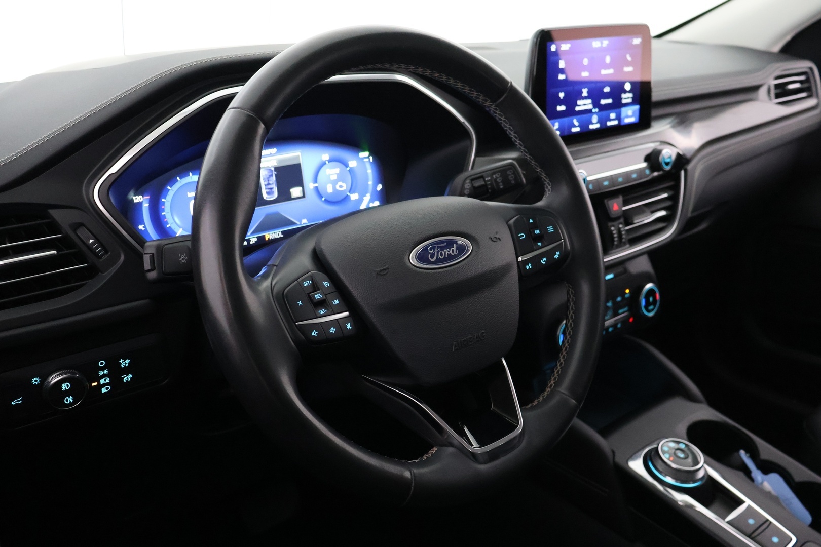 FORD Kuga 2023