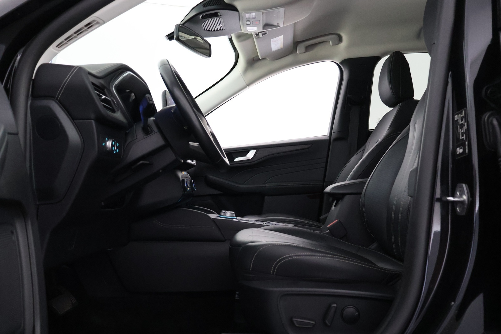 FORD Kuga 2023
