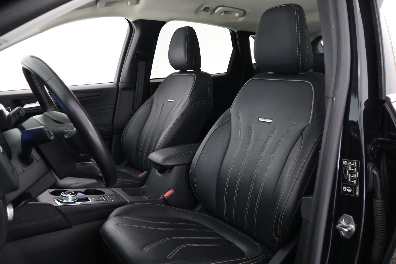 FORD Kuga 2023