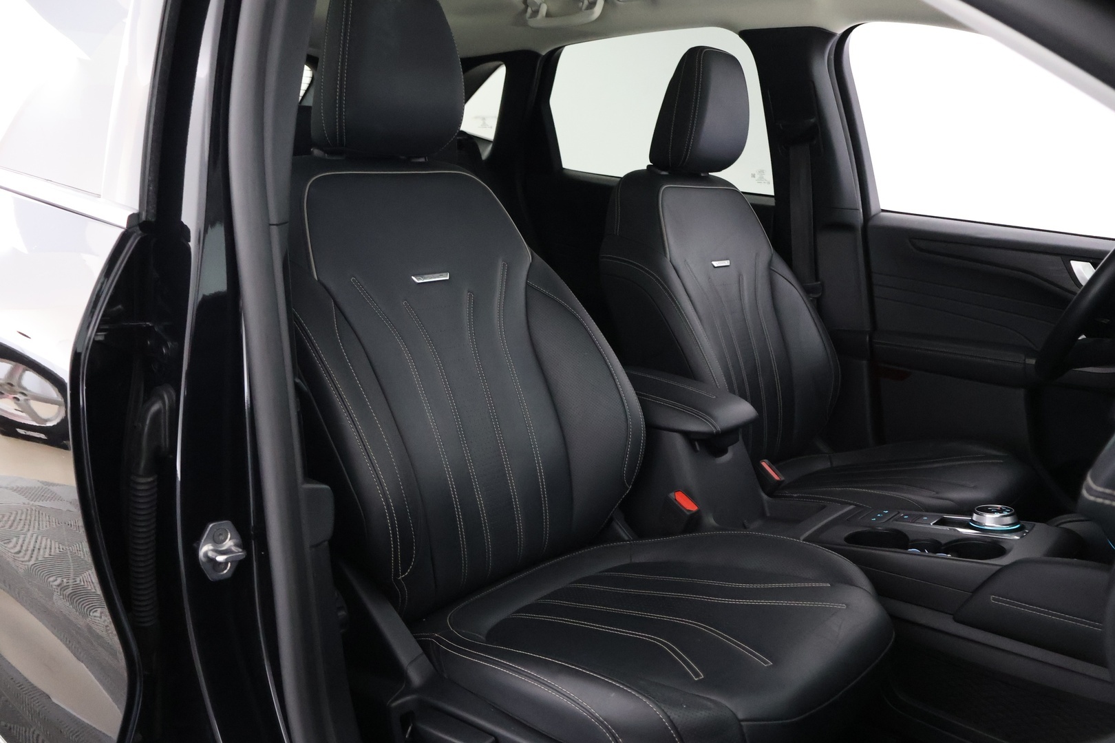 FORD Kuga 2023