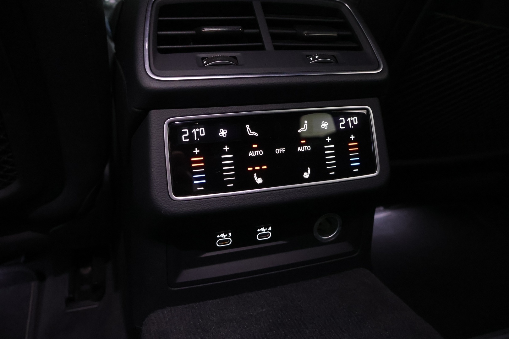 AUDI A6 2021