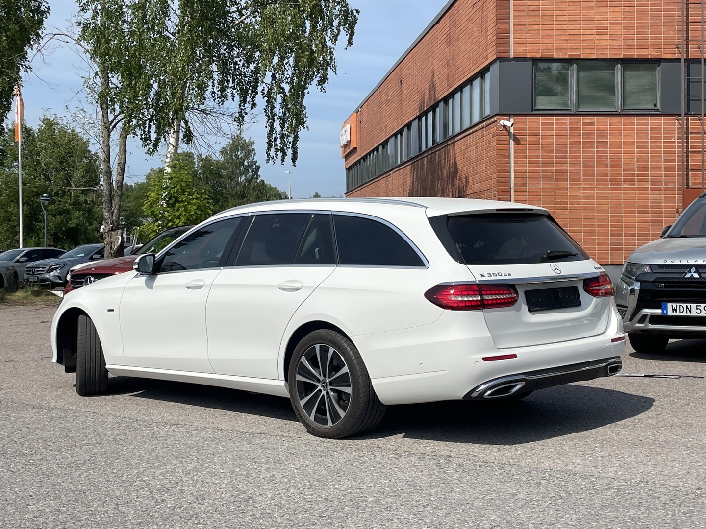 MERCEDES-BENZ E 2020