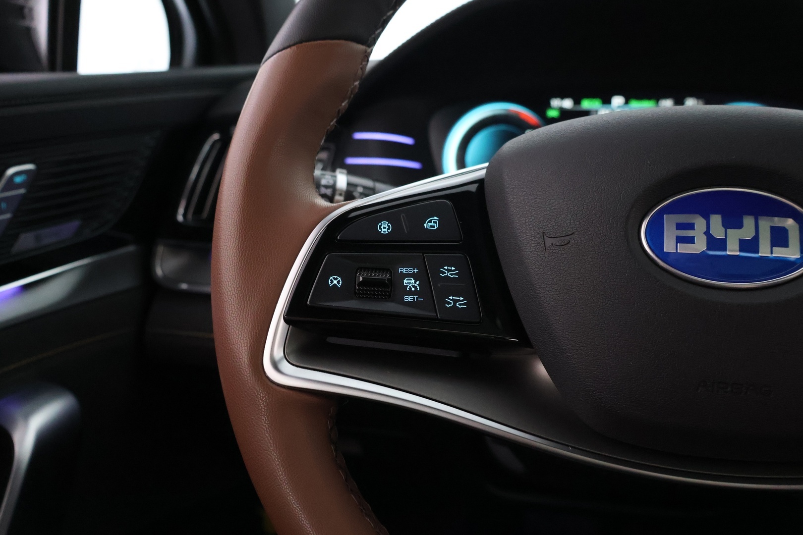 BYD Tang 2023