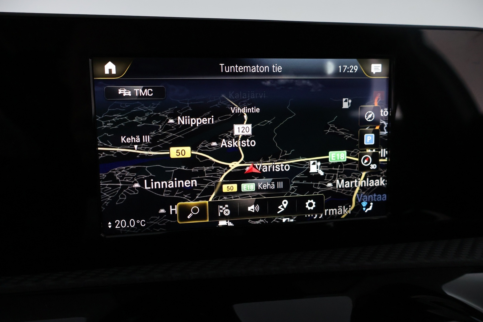 MERCEDES-BENZ A 2022