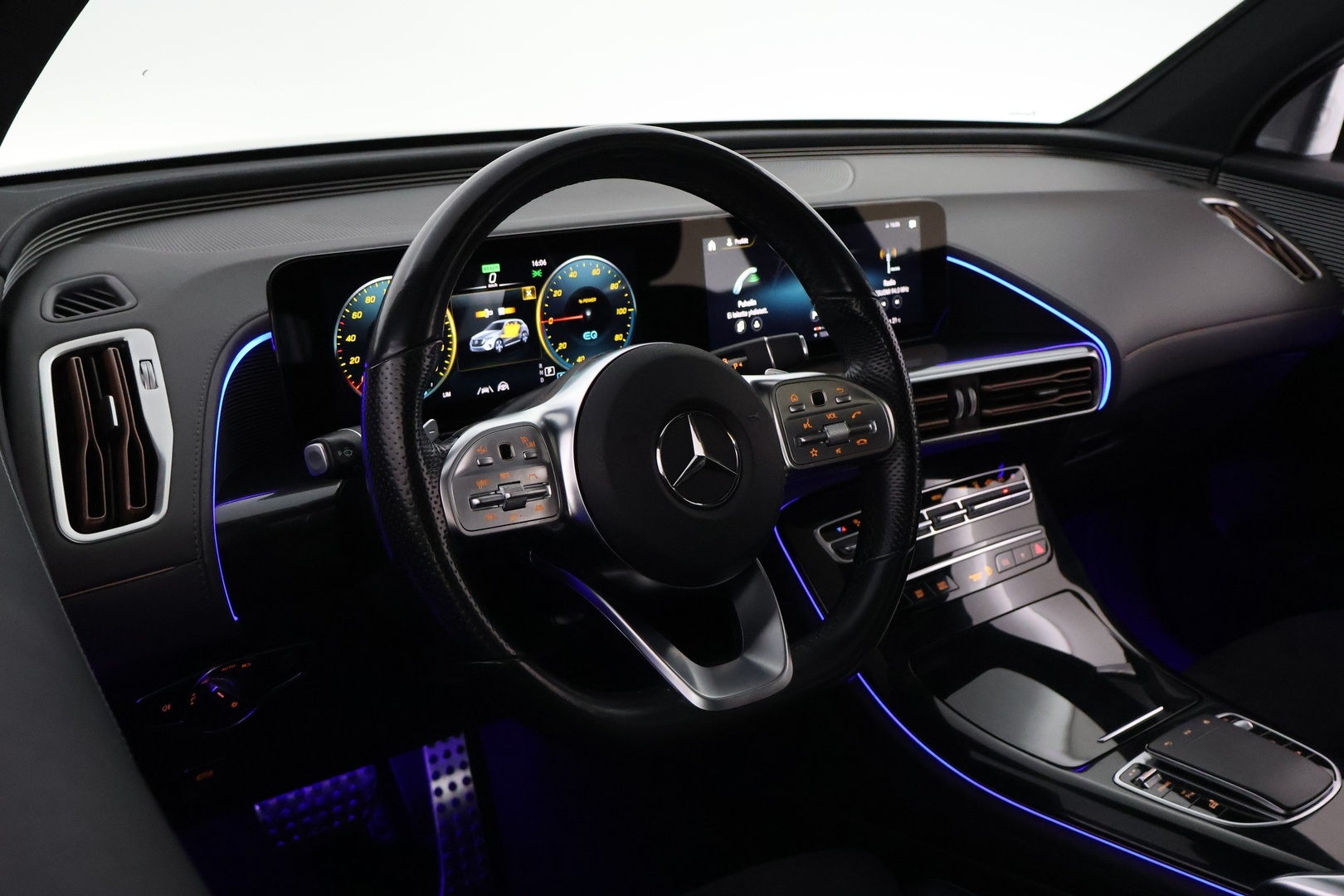 MERCEDES-BENZ EQC 2021