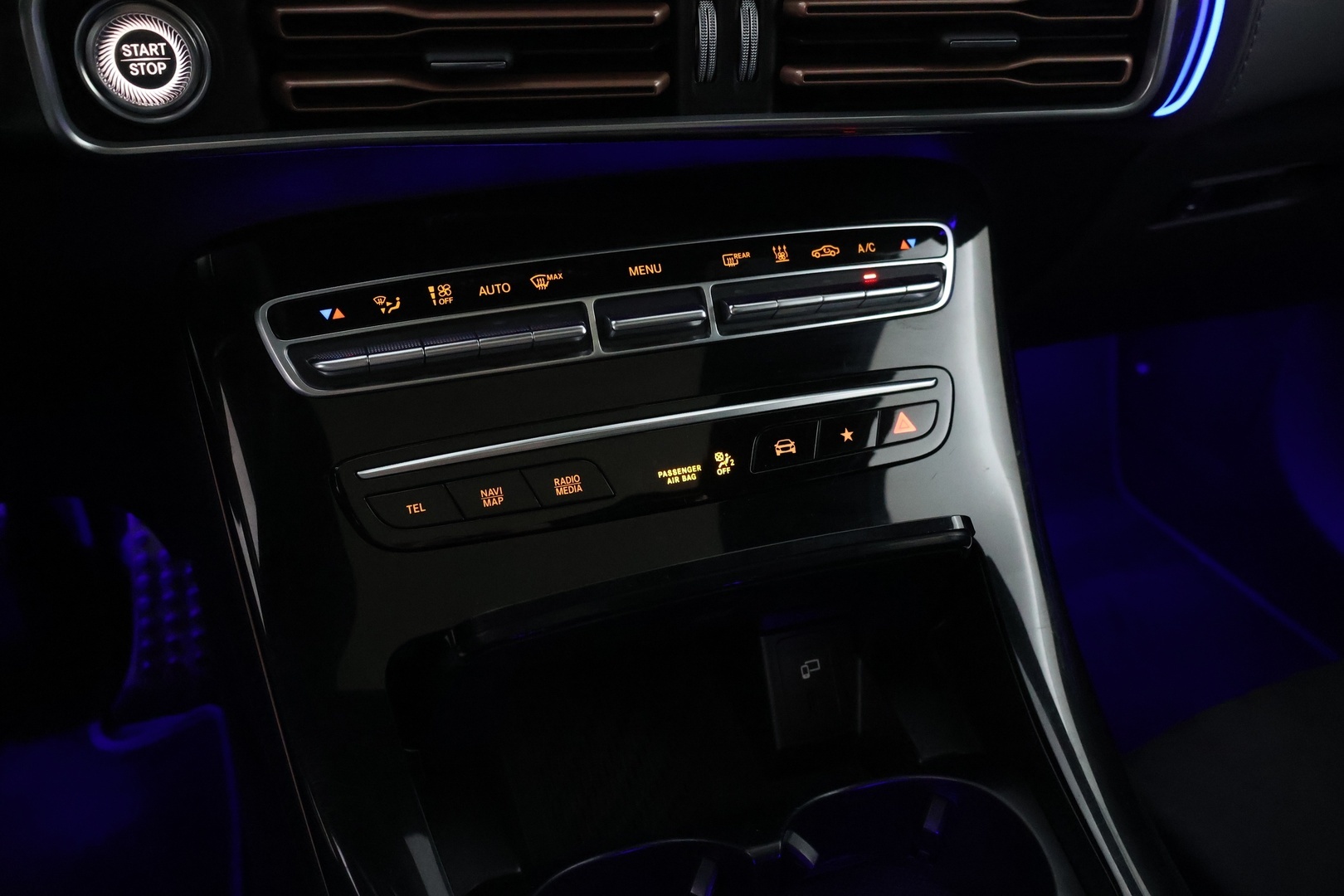 MERCEDES-BENZ EQC 2021