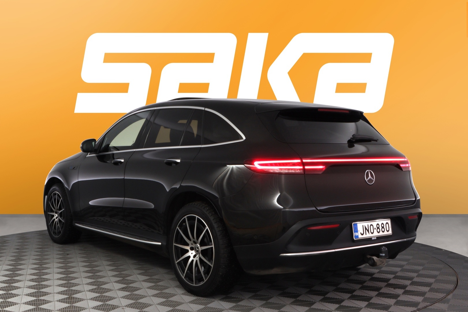 MERCEDES-BENZ EQC 2021