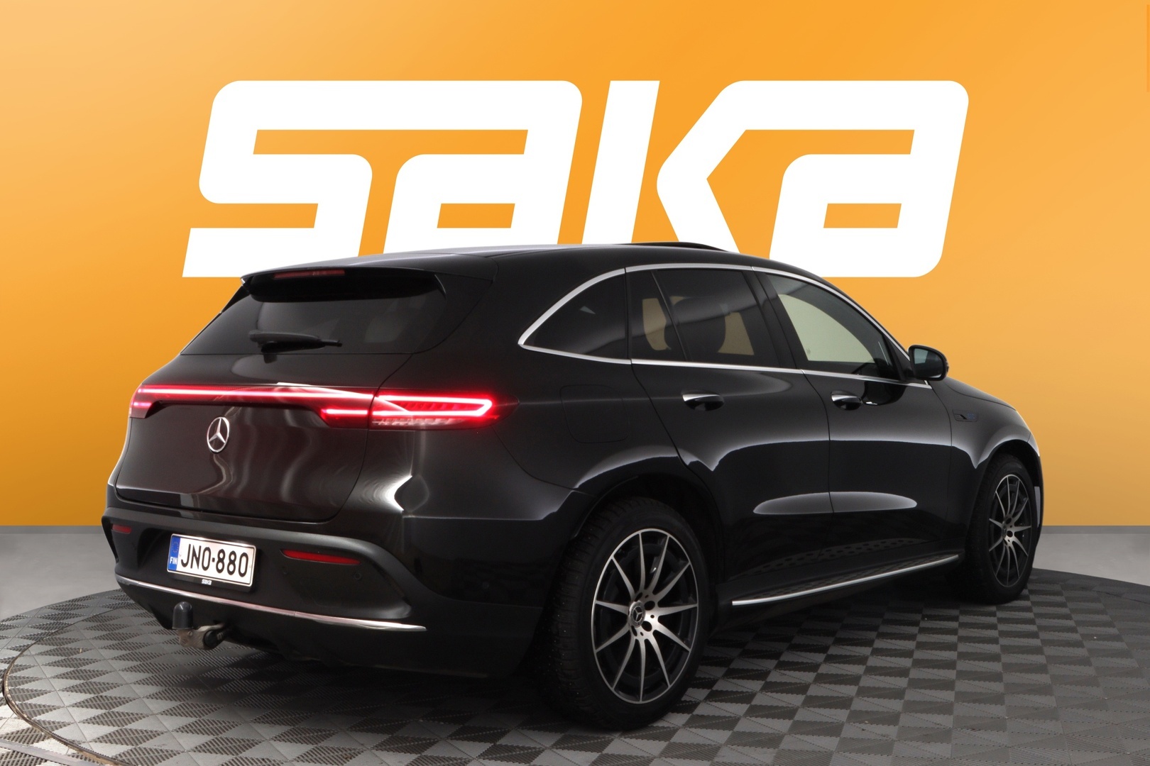 MERCEDES-BENZ EQC 2021