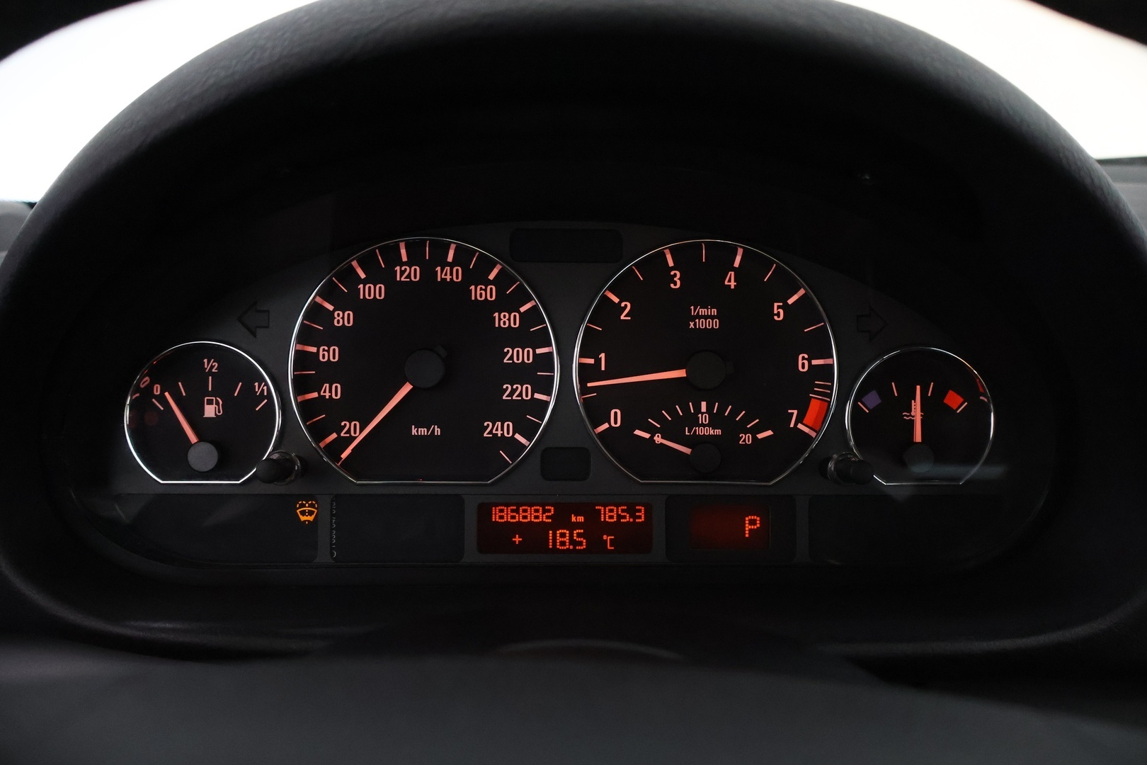 BMW 325 2005