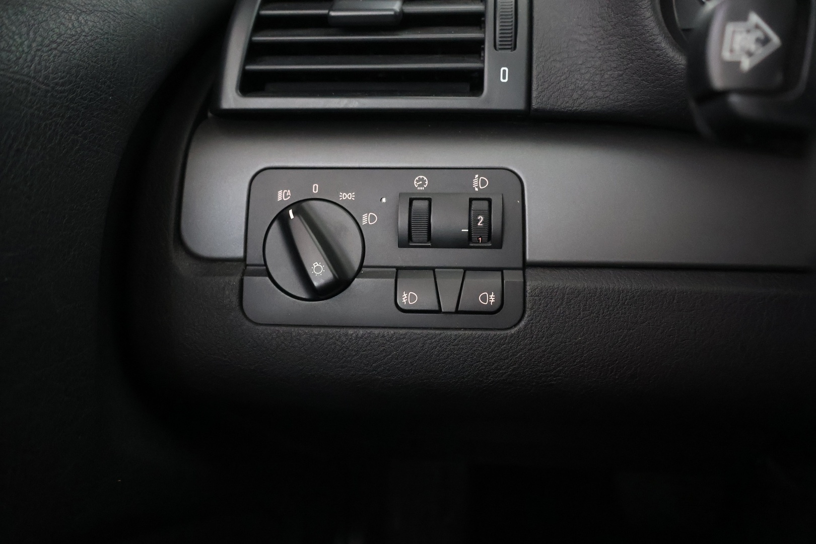 BMW 325 2005