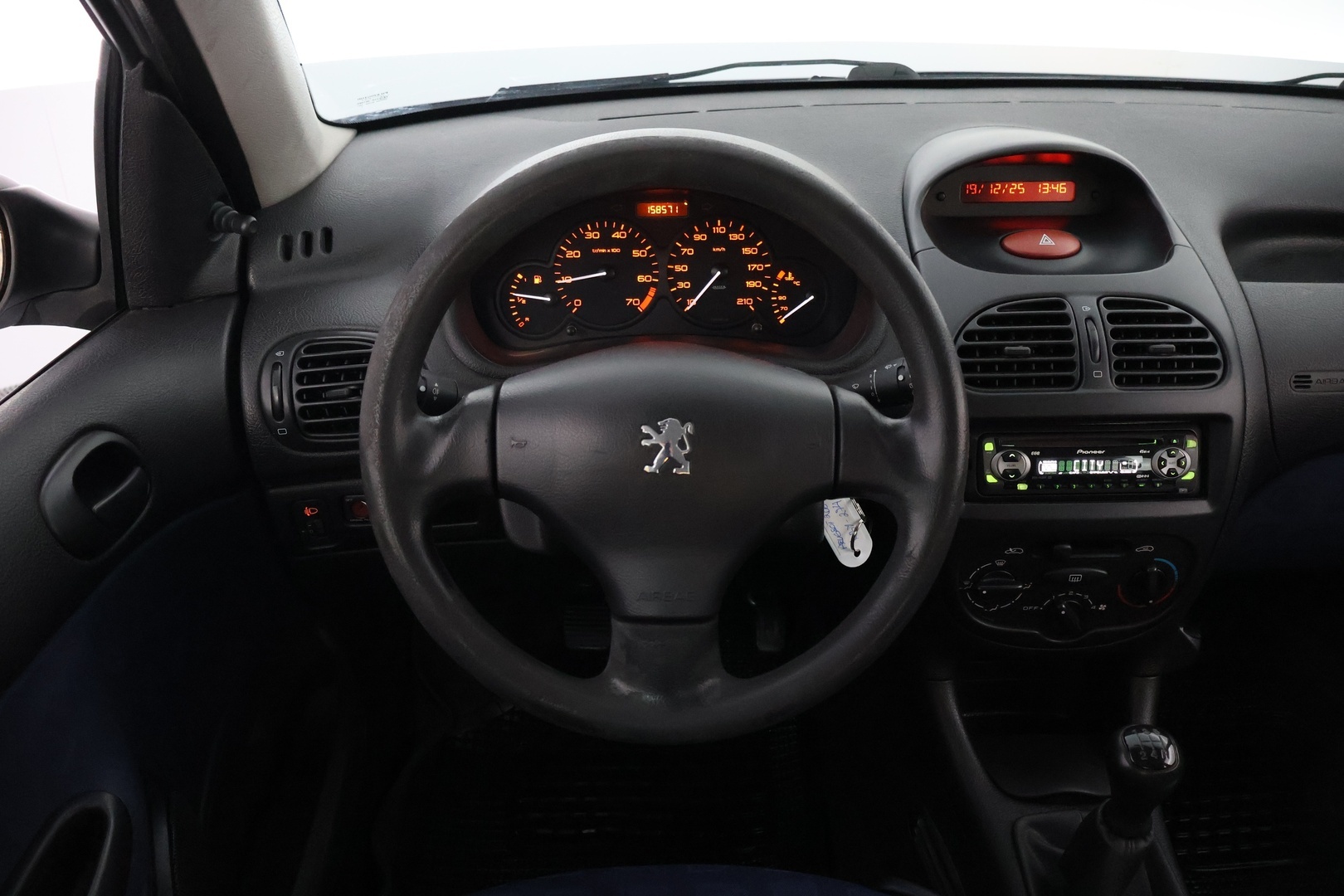 PEUGEOT 206 2002