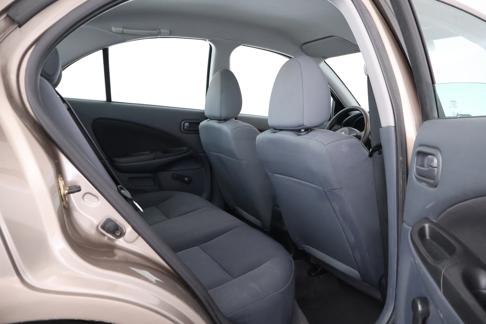NISSAN Almera 2005