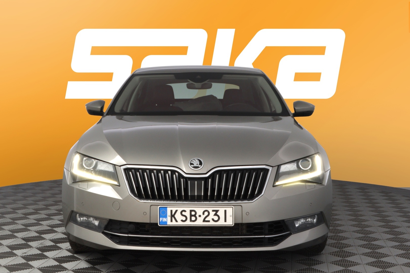 SKODA Superb 2016