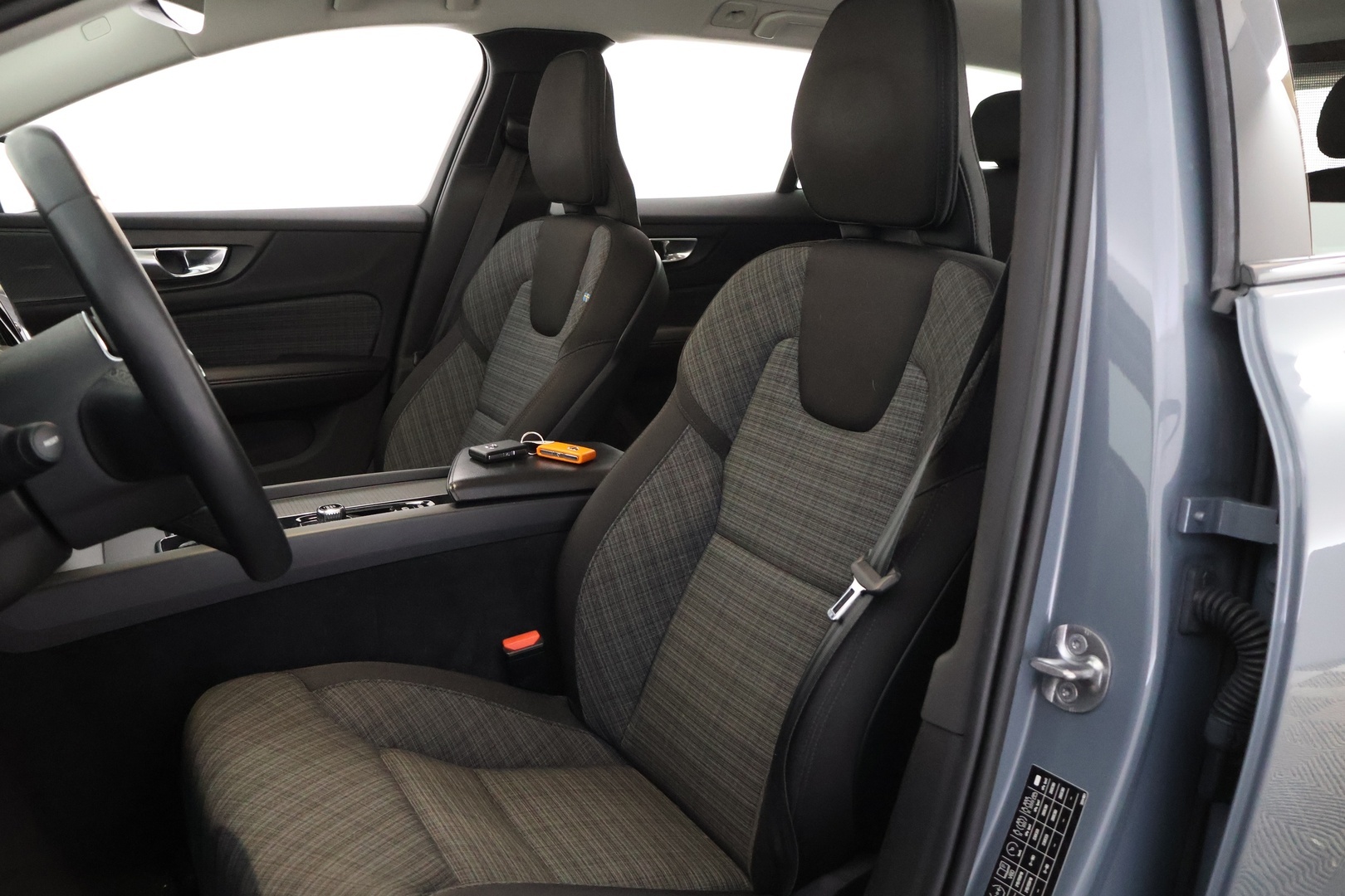 VOLVO V60 Cross Country 2023