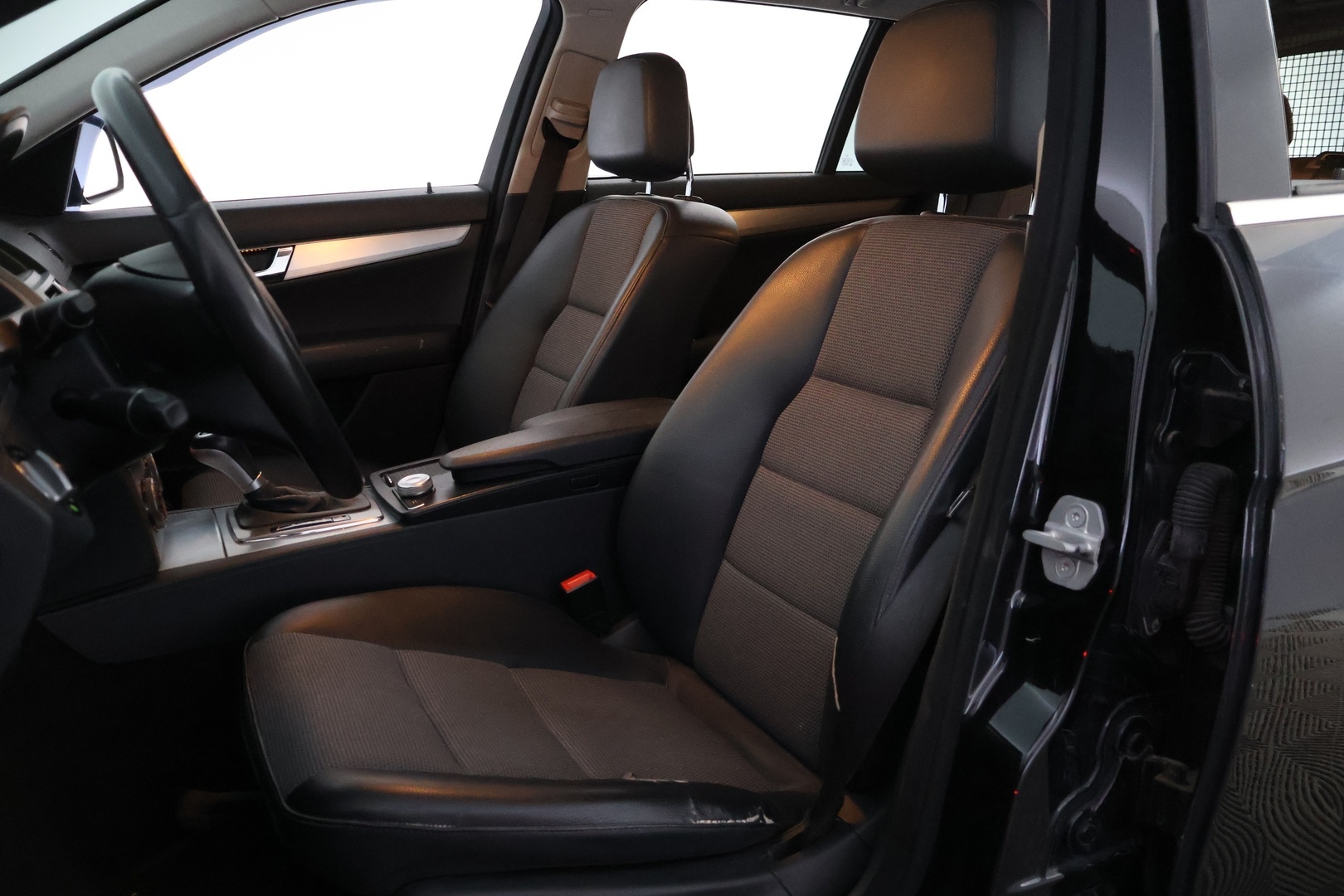 MERCEDES-BENZ C 2008