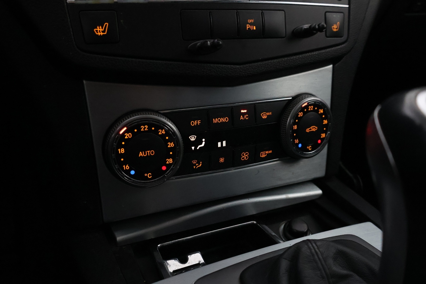 MERCEDES-BENZ C 2008