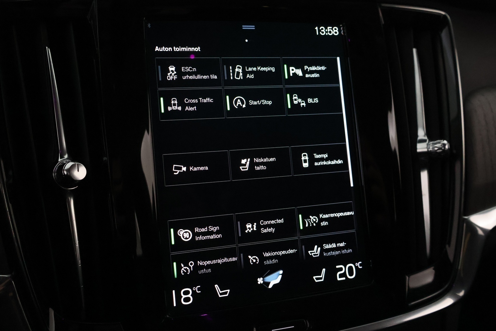 VOLVO S90 2021