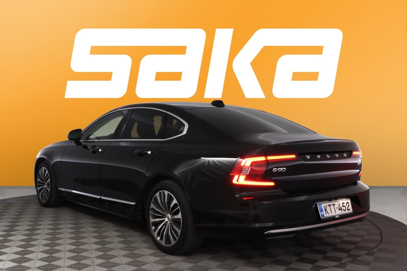 VOLVO S90 2021
