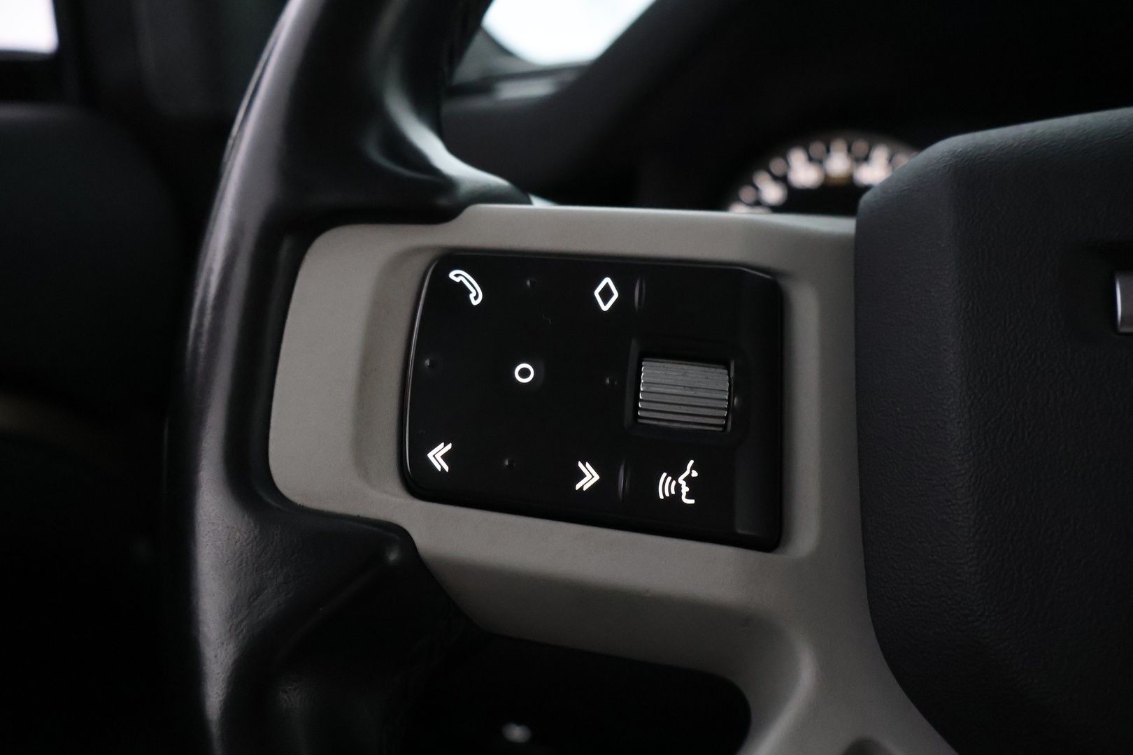 LAND ROVER Defender 2022