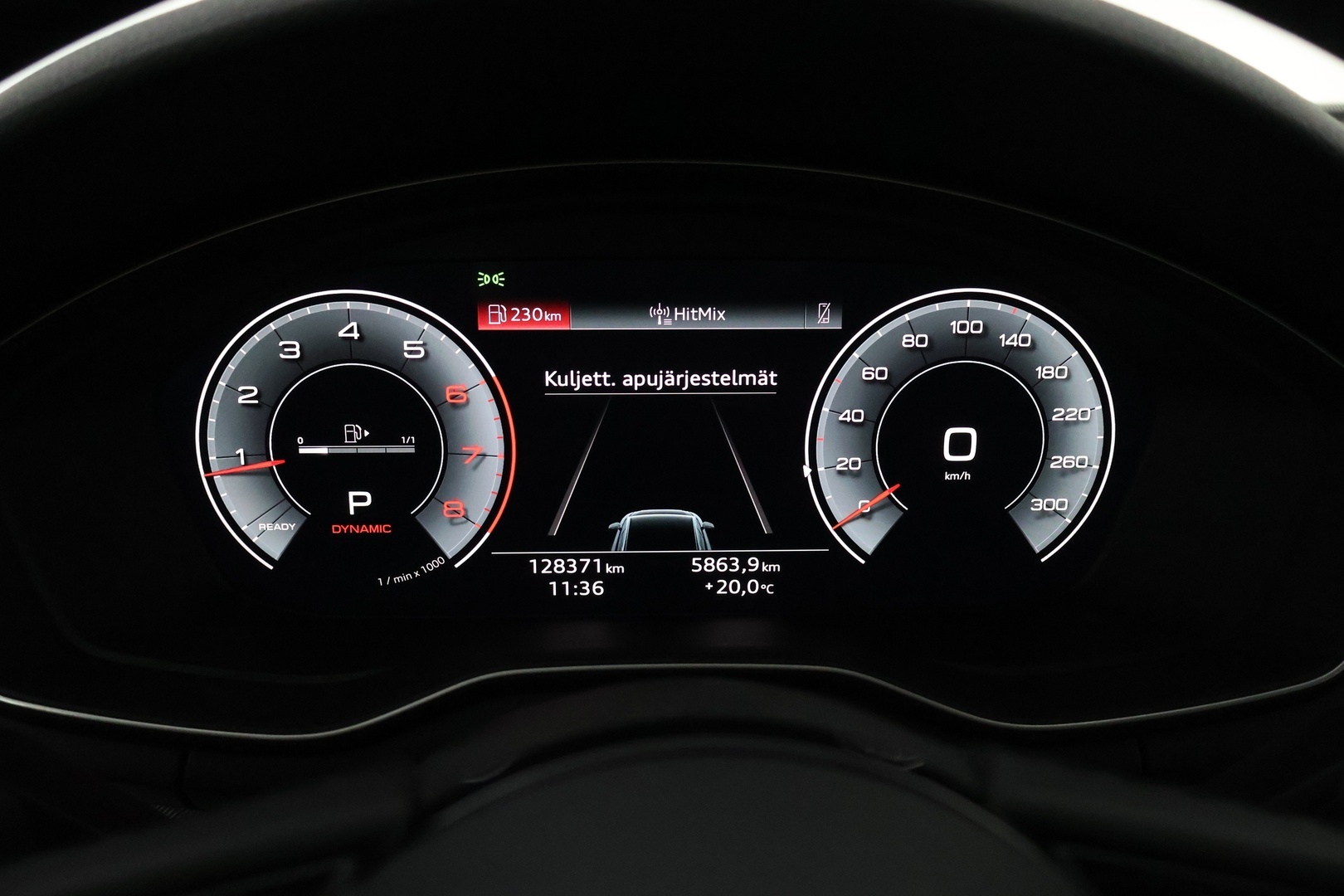 AUDI A4 2023