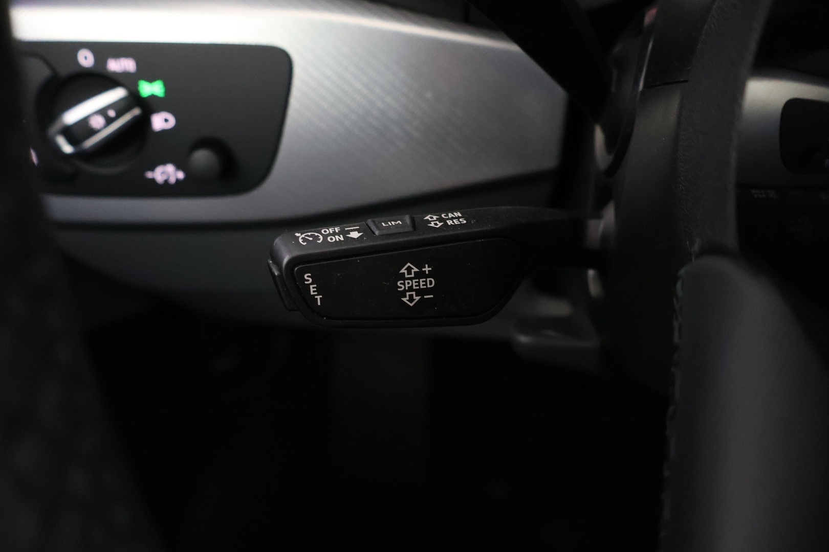 AUDI A4 2023