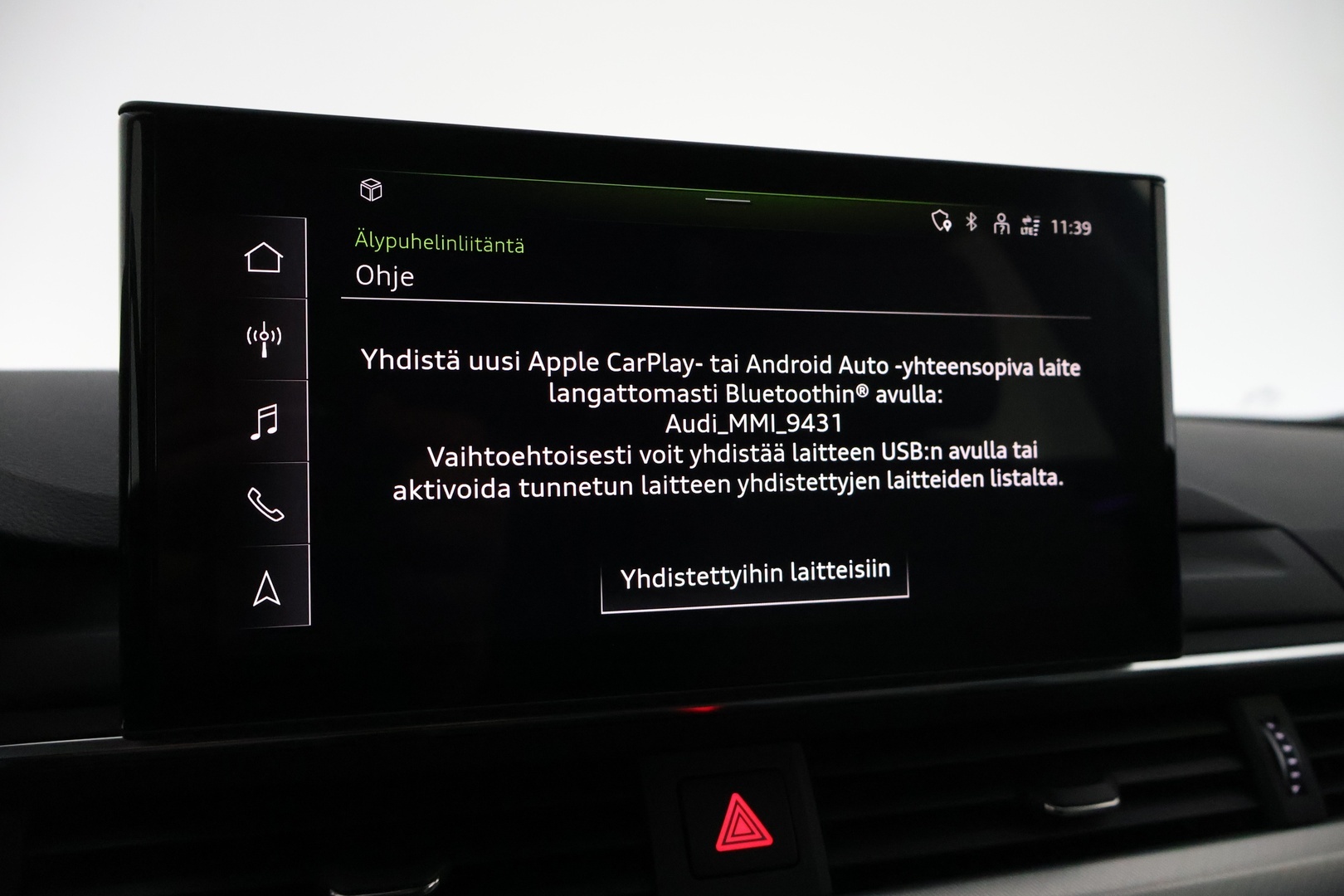 AUDI A4 2023