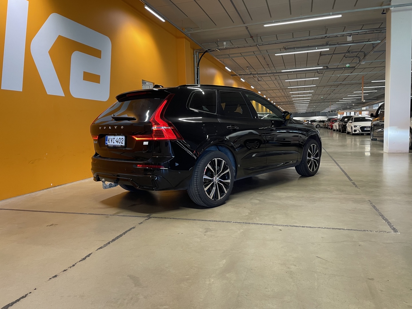 VOLVO XC60 2023