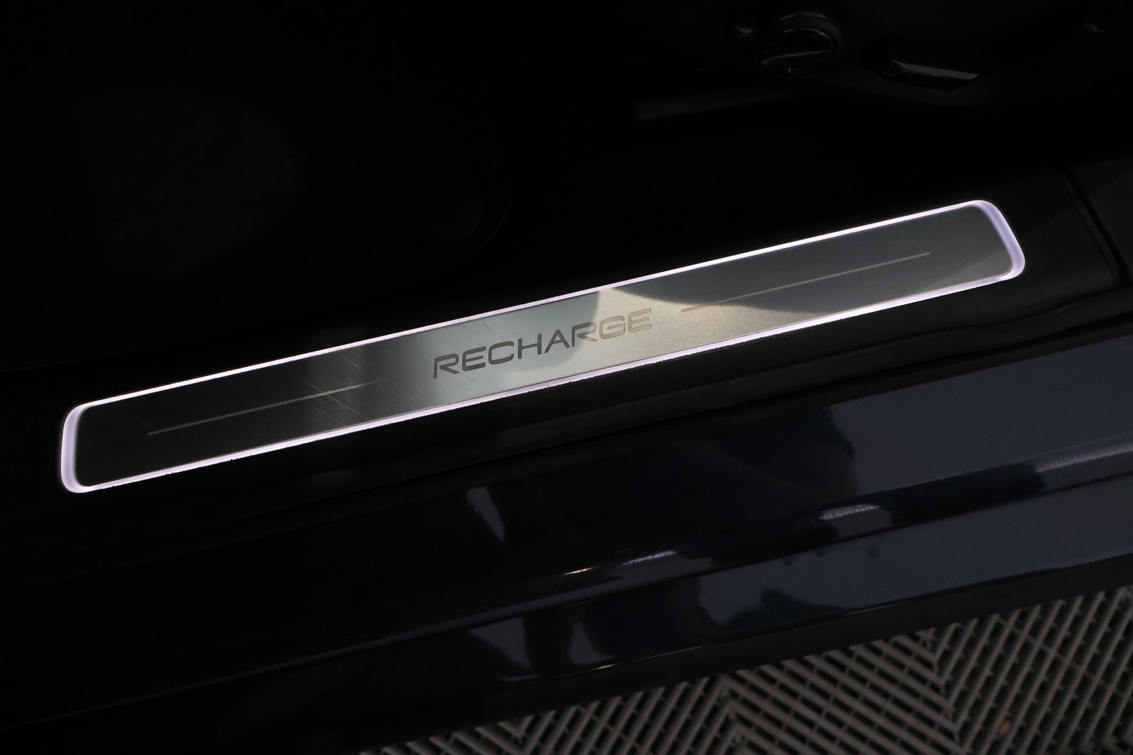 VOLVO V90 2023