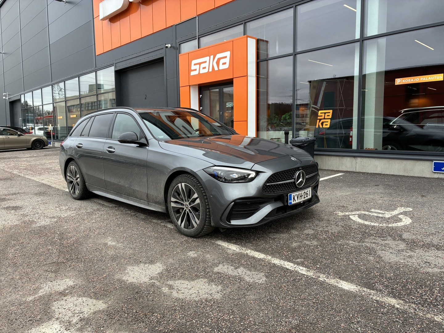 MERCEDES-BENZ C 2022