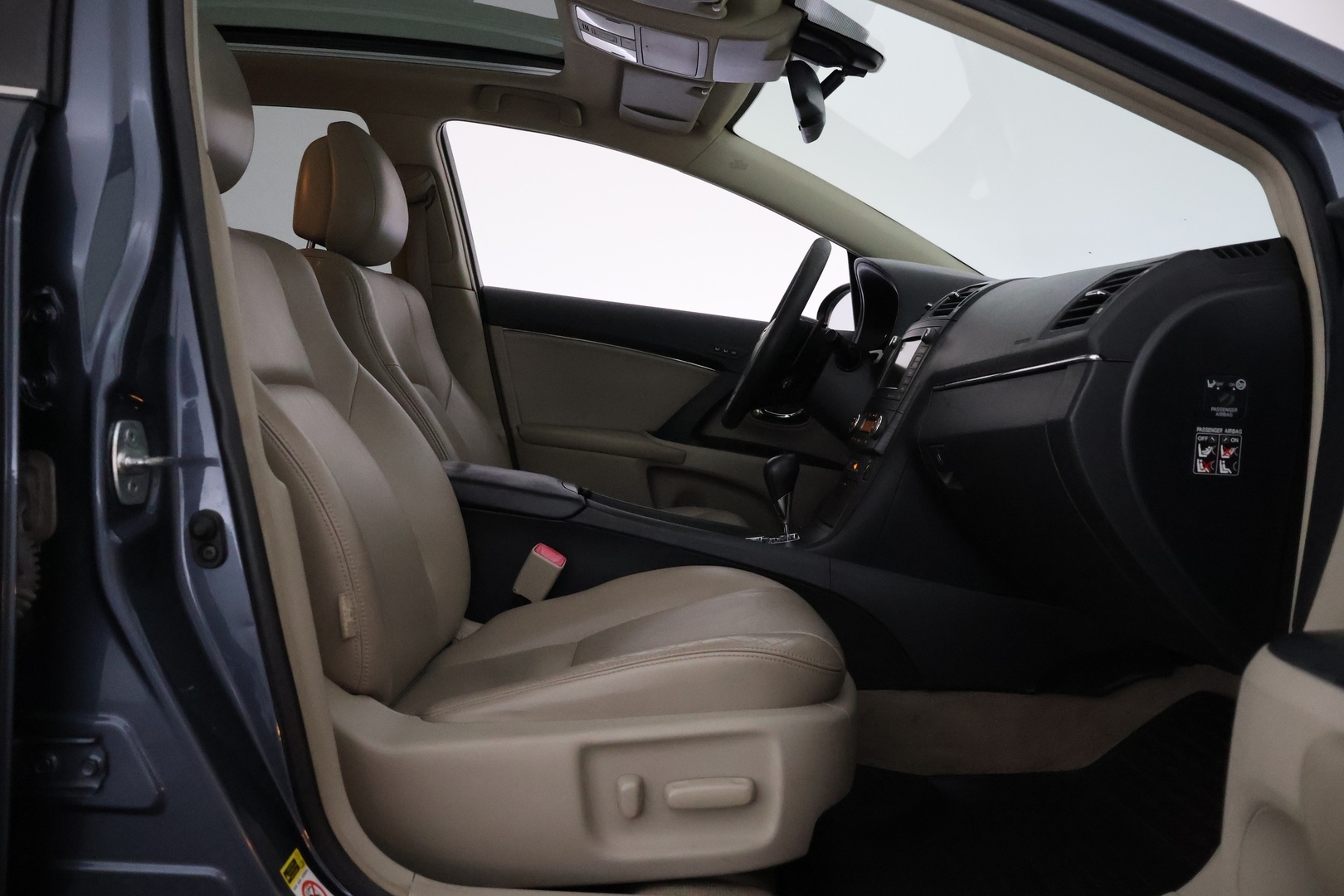 TOYOTA Avensis 2010
