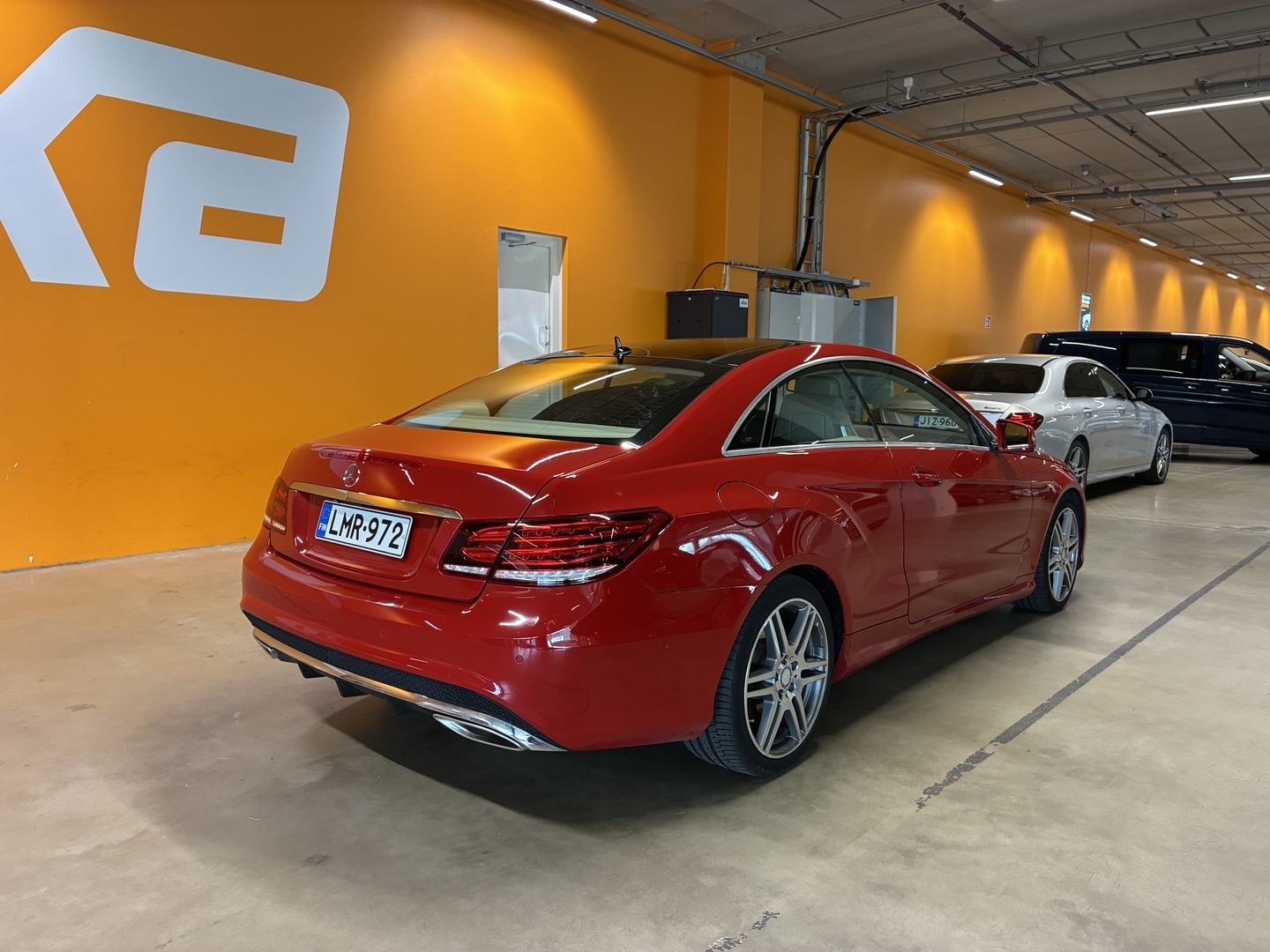 MERCEDES-BENZ E 2015