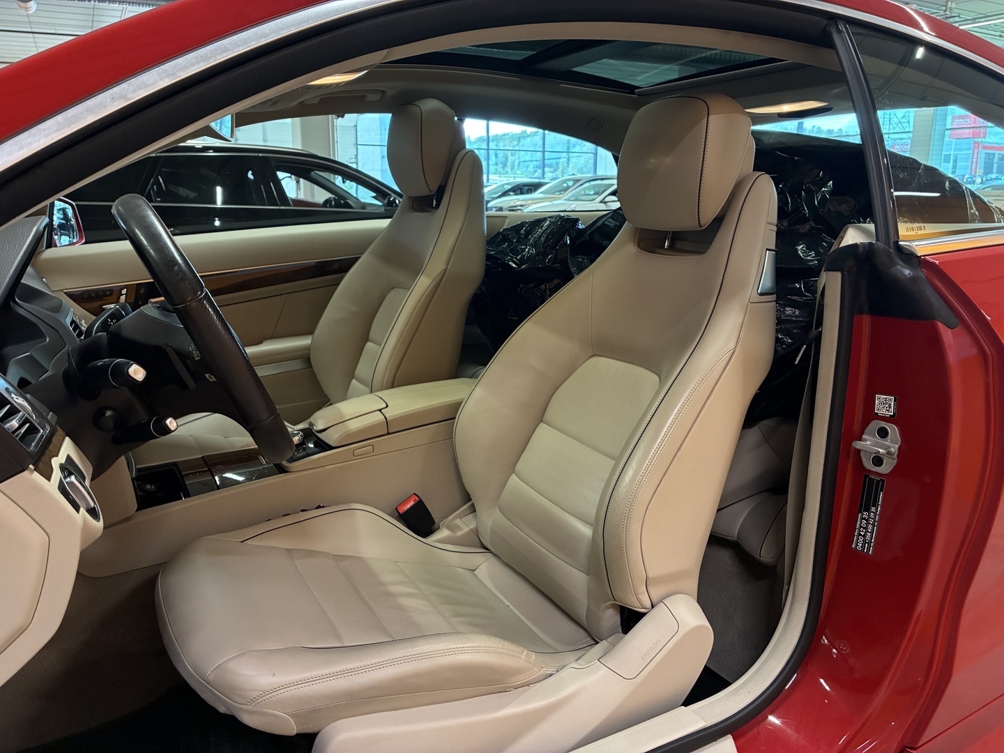MERCEDES-BENZ E 2015