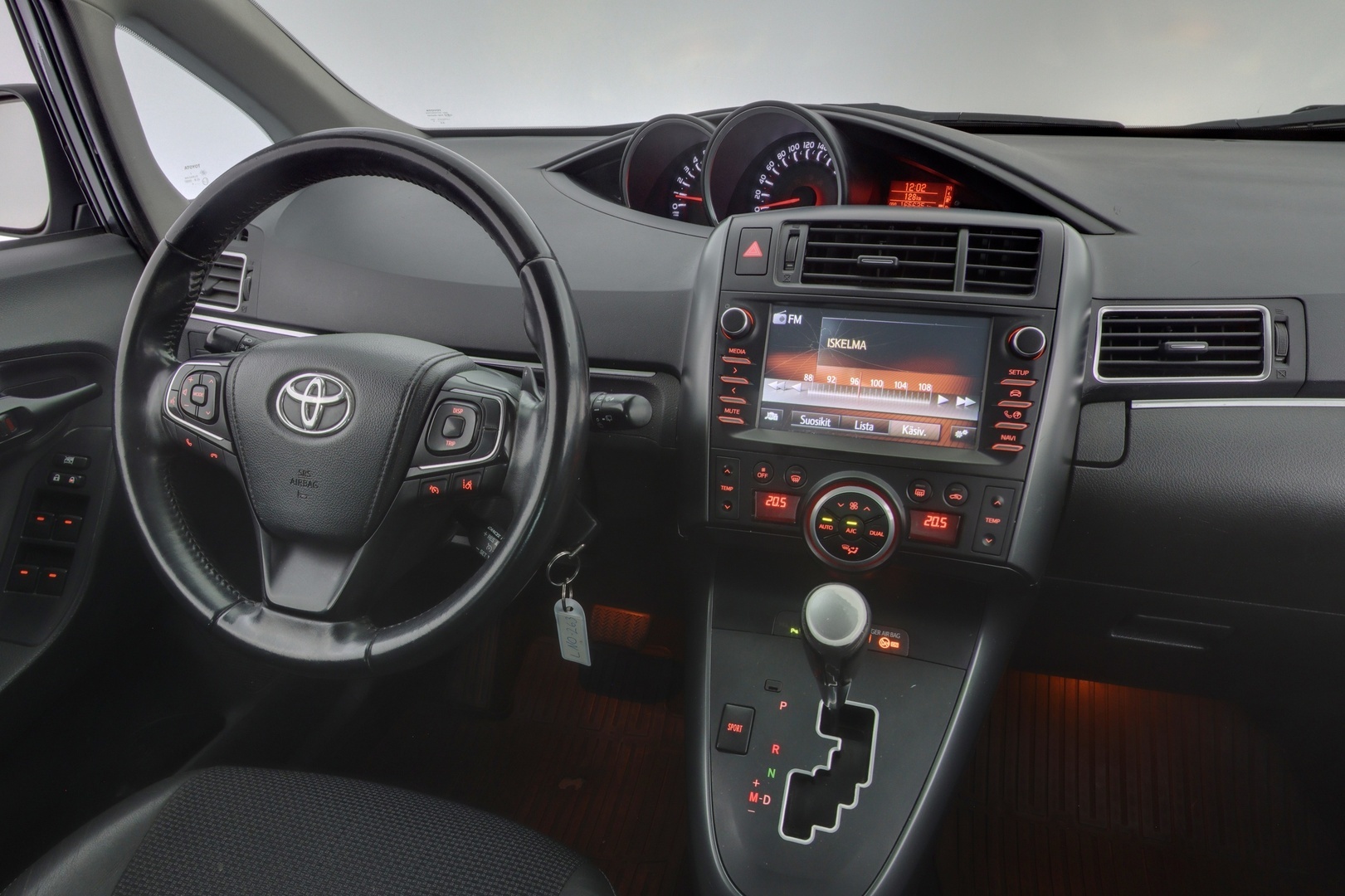 TOYOTA Verso 2016