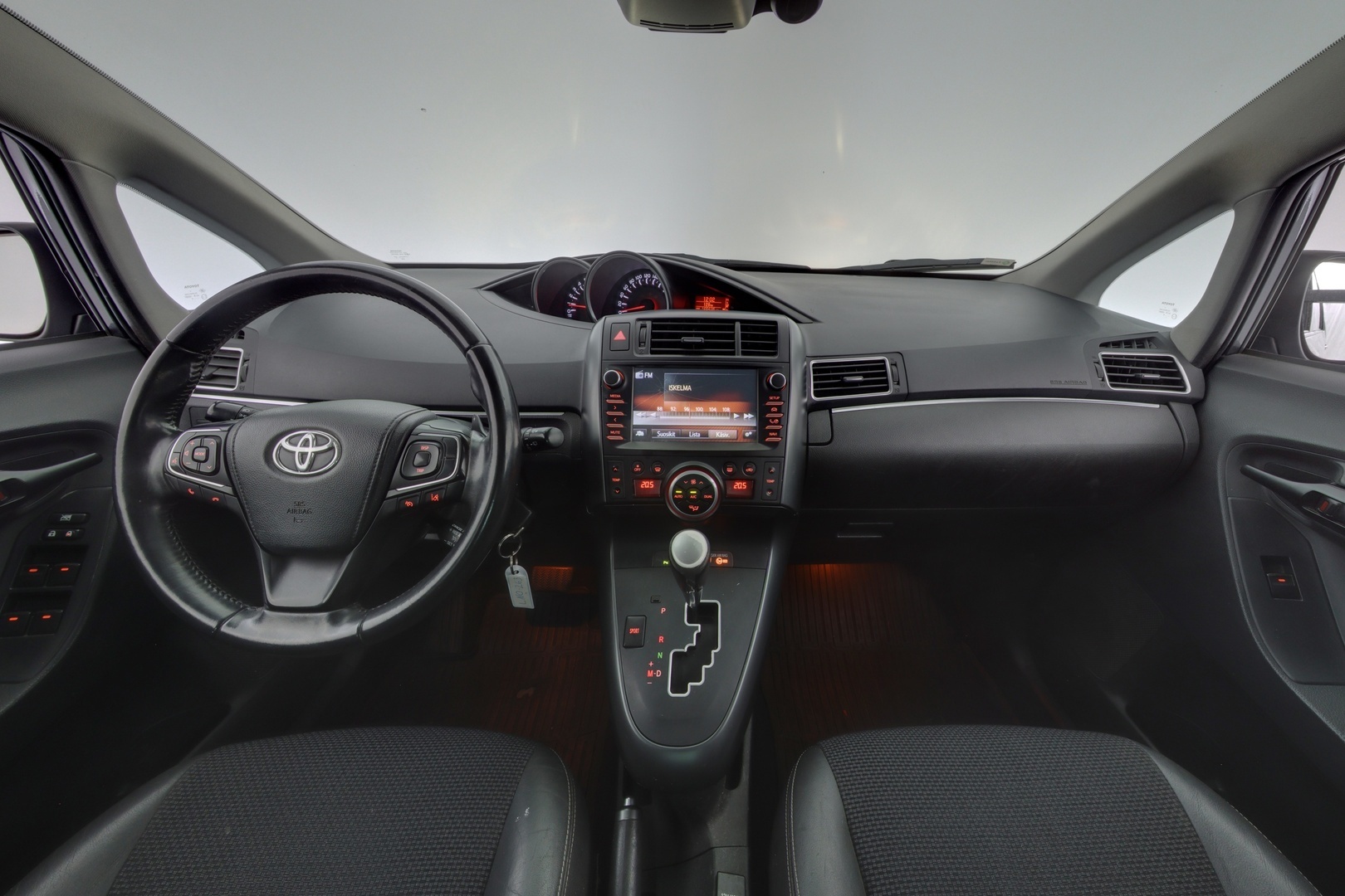 TOYOTA Verso 2016