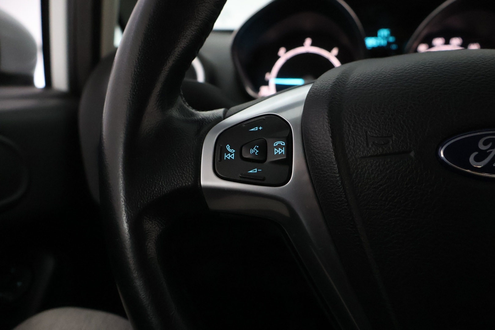 FORD Fiesta Van 2017