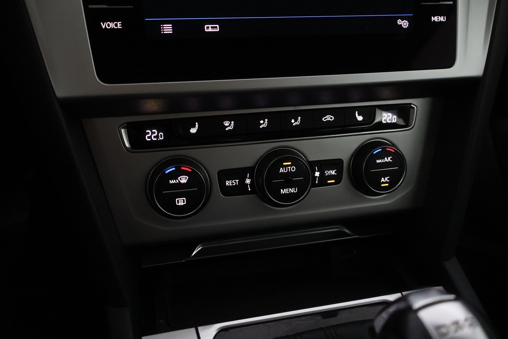 VOLKSWAGEN Passat 2018