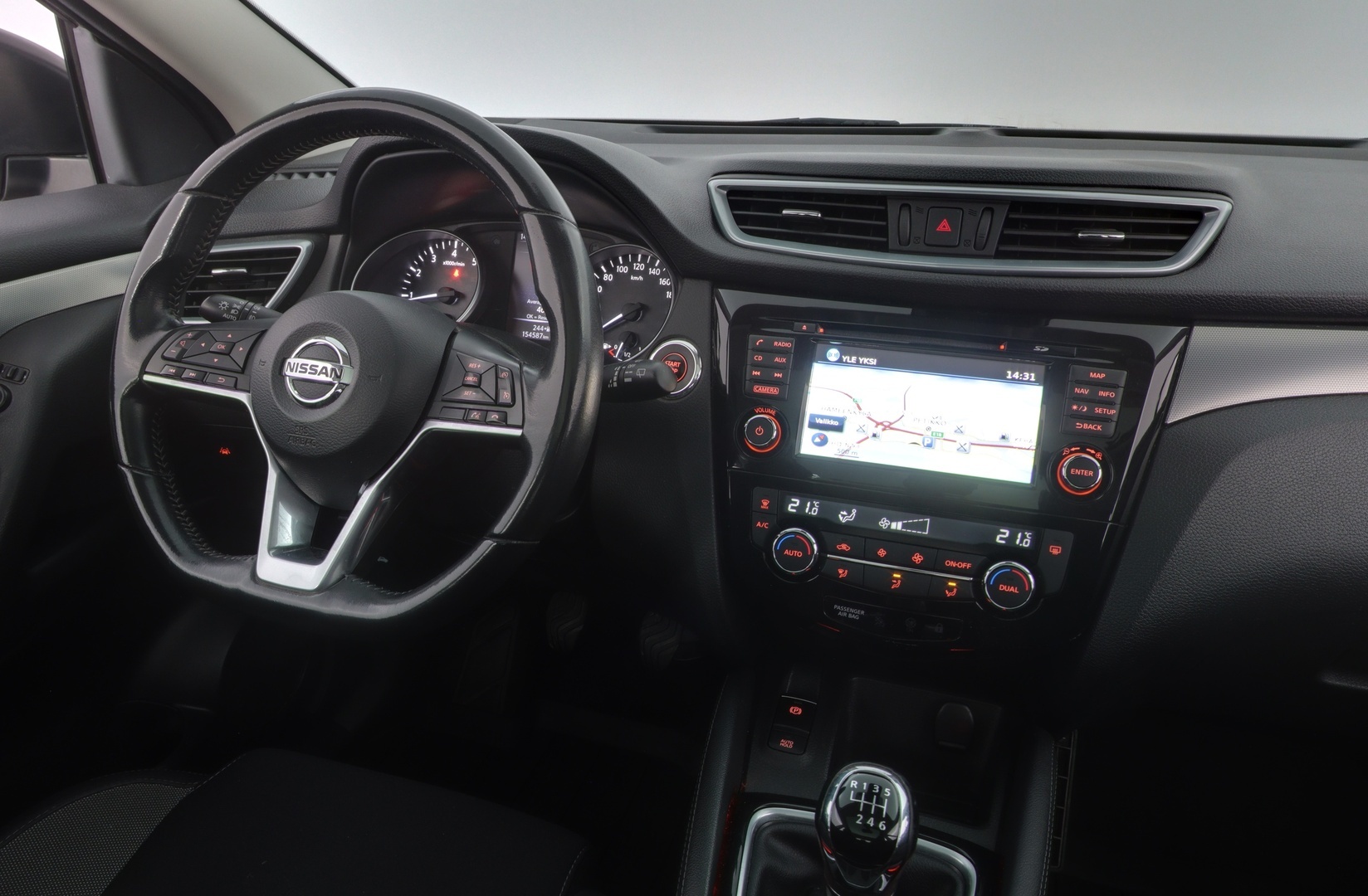 NISSAN Qashqai 2019