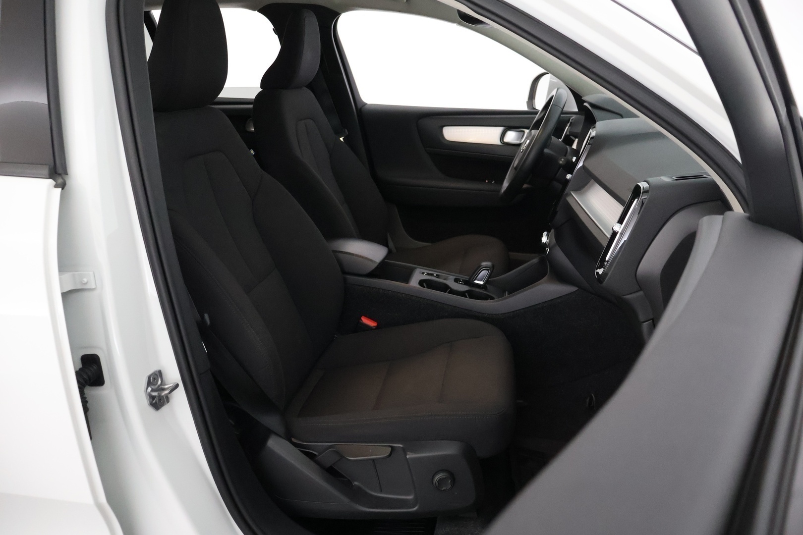 VOLVO XC40 2020