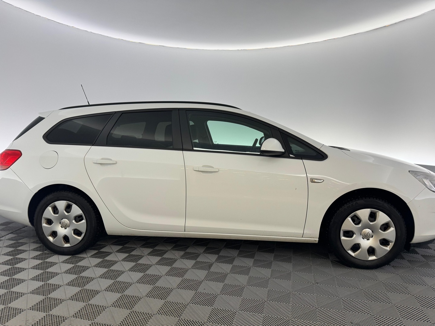OPEL Astra 2012