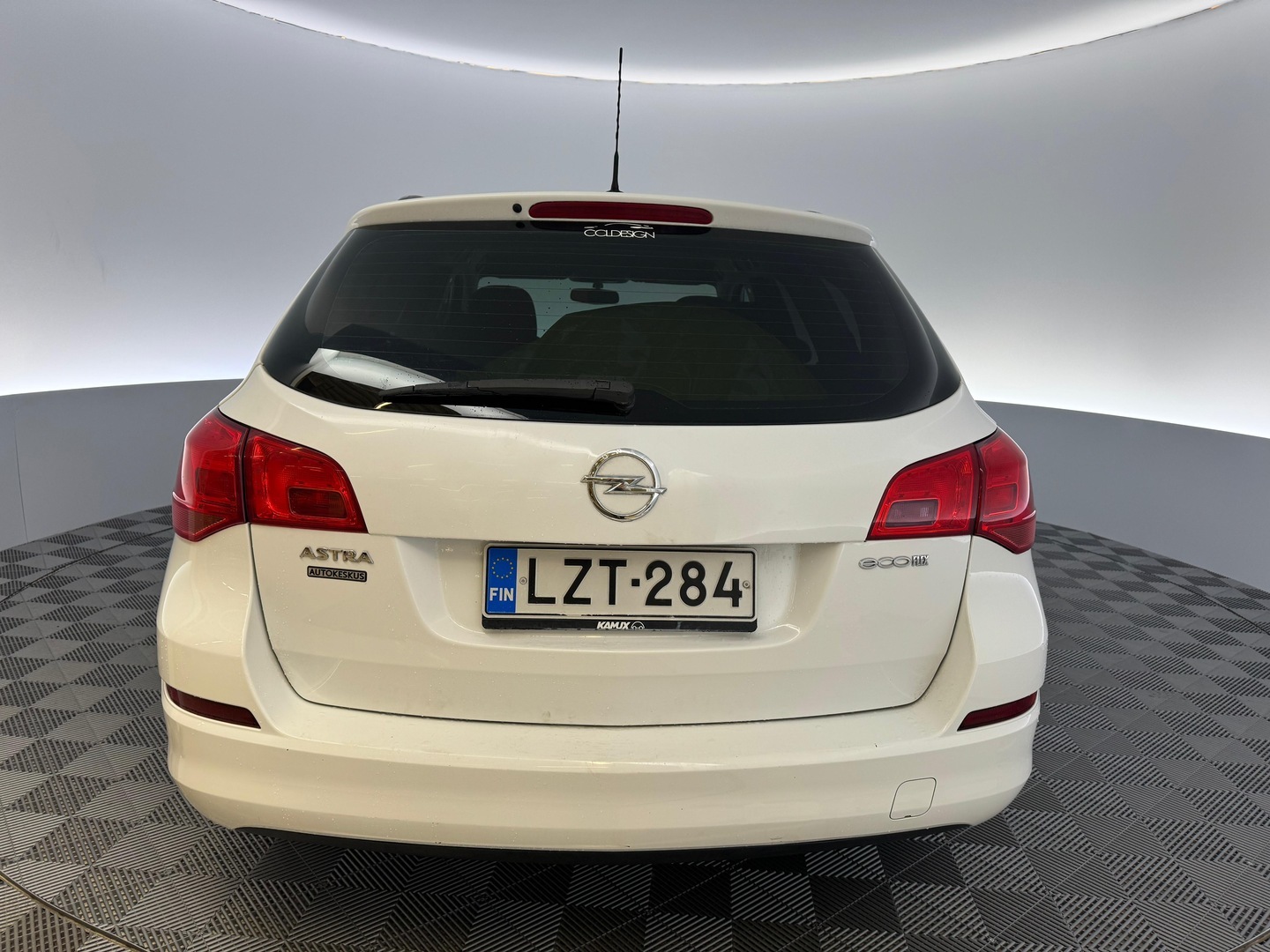 OPEL Astra 2012