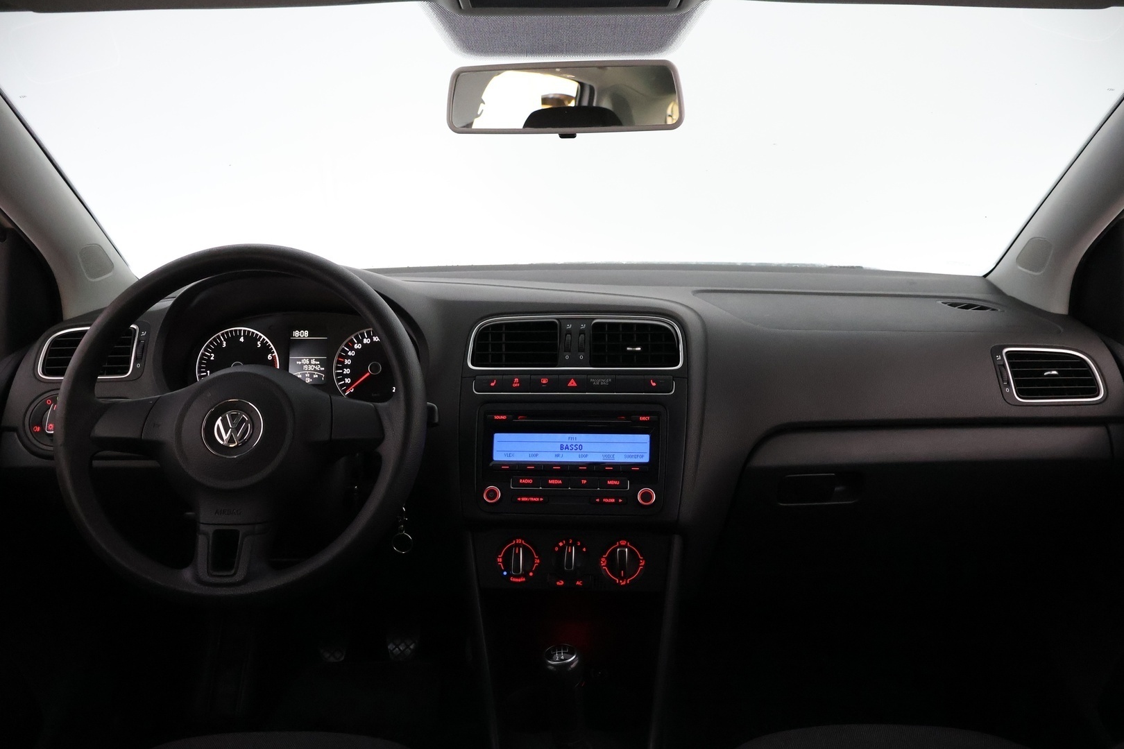 VOLKSWAGEN Polo 2010