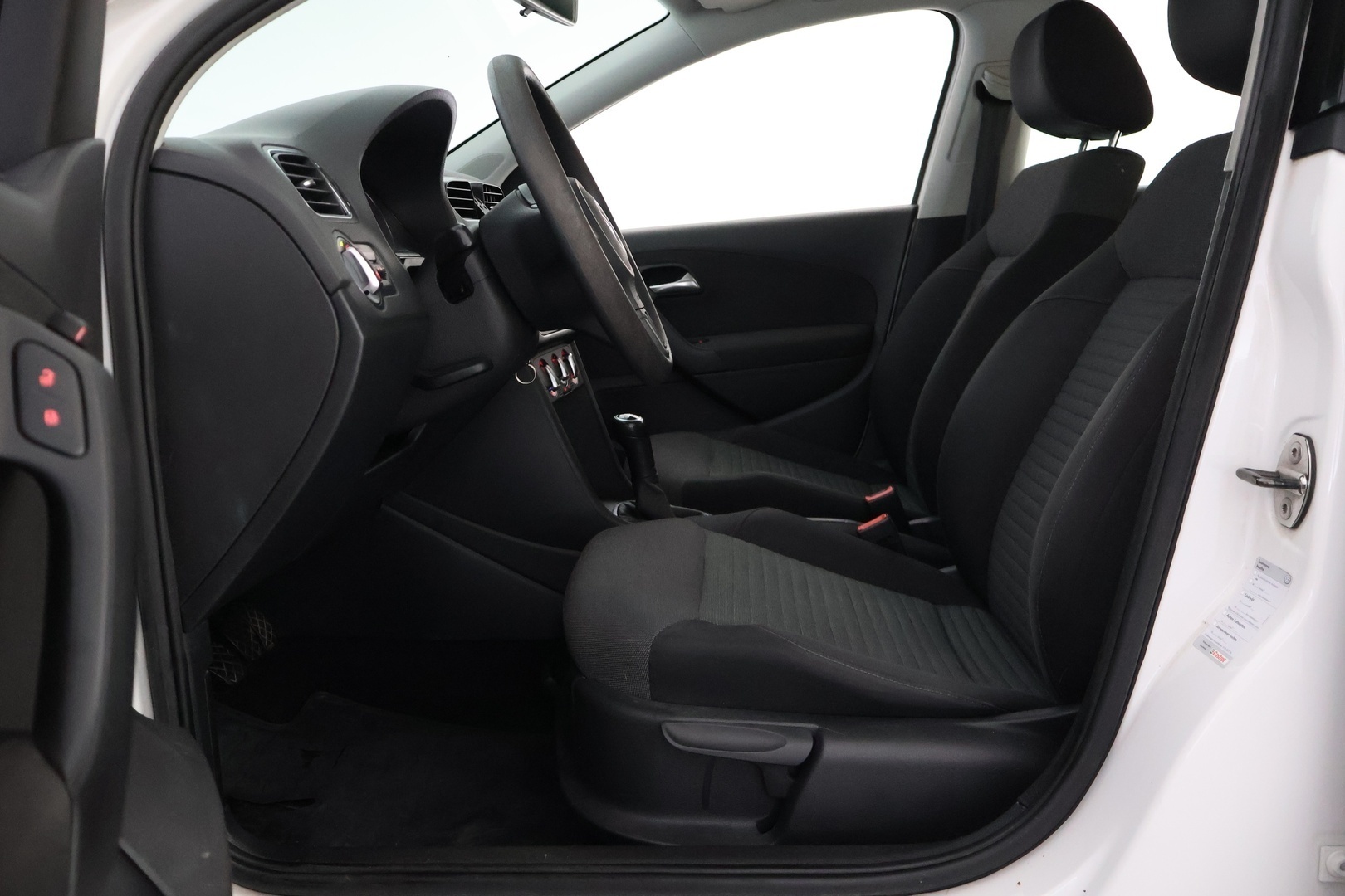 VOLKSWAGEN Polo 2010